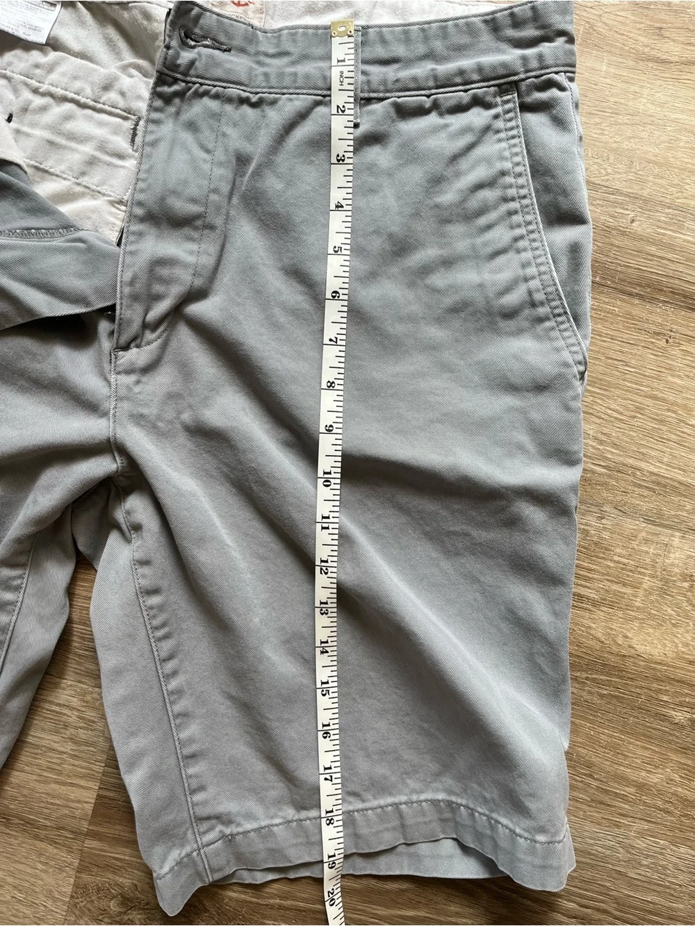Dockers Men's Flat Front Chino Shorts in Light Gray, 33 Waist